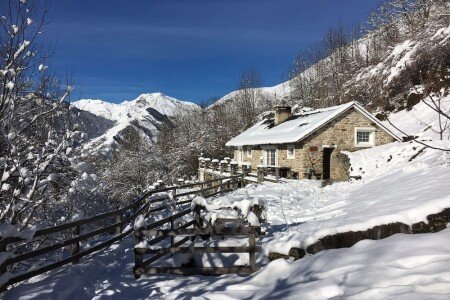Chalet authentique, 3 chambres, avec jardin