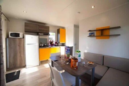 Mobil home design, 2 chambres, avec piscine