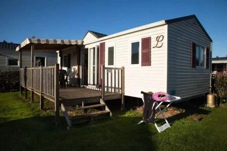 Mobil home design, 4 chambres, avec piscine