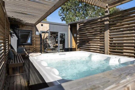 Mobil home design, 3 chambres, avec piscine