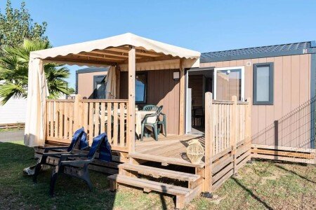 Mobil home tout confort, 3 chambres, avec piscine