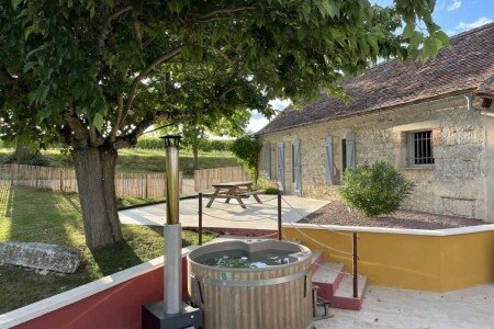 Maison authentique, 3 chambres, avec jacuzzi