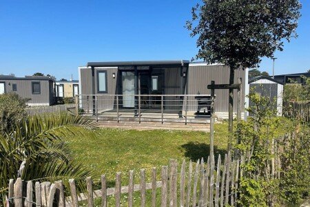 Mobil home chic, 3 chambres, avec piscine