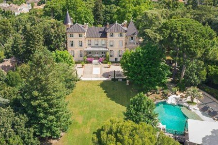 Château authentique, 12 chambres, avec piscine