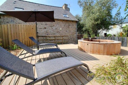 Maison authentique, 2 chambres, avec jacuzzi