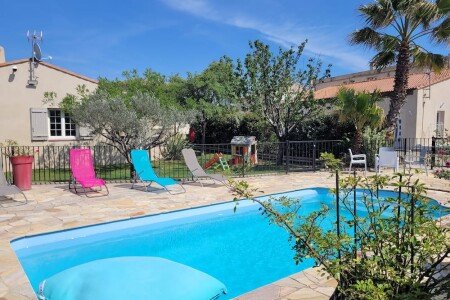 Villa tout confort, 4 chambres, avec jacuzzi