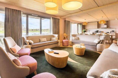 Camping / Mobil Home authentique, 6 chambres, avec cheminée