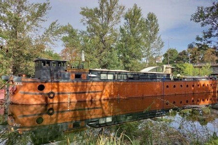 Boat 1 bedroom, with air conditioning