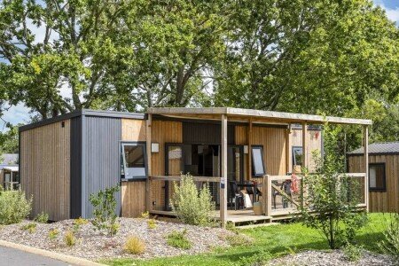 Mobil home design, 3 chambres, avec piscine