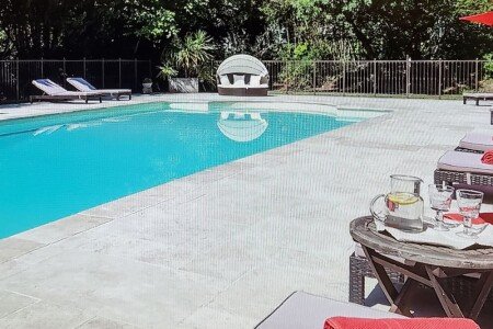 Maison de campagne authentique, 2 chambres, avec piscine