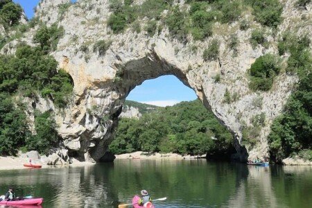 Mobil home tout confort, 2 chambres, avec piscine