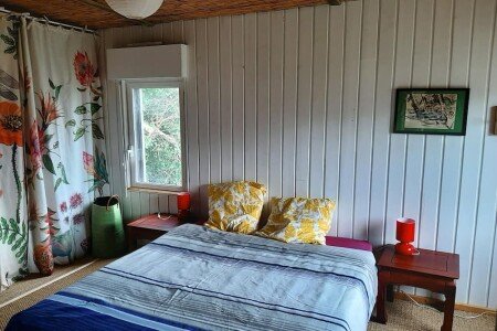 Maison en bois 3 chambres, avec jardin