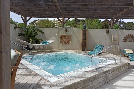 Mobil home tout confort, 3 chambres, avec jacuzzi