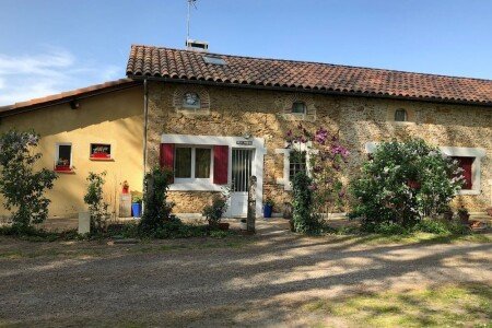 Maison en pierre 2 chambres, avec piscine