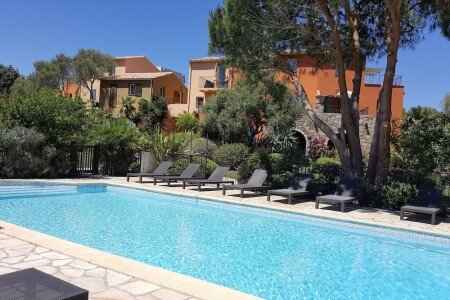 Appart'Hotel dans un cadre idyllique, 2 voyageurs, avec piscine