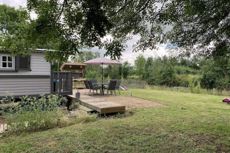 Camping / Mobil Home de charme, 1 chambre, avec parking