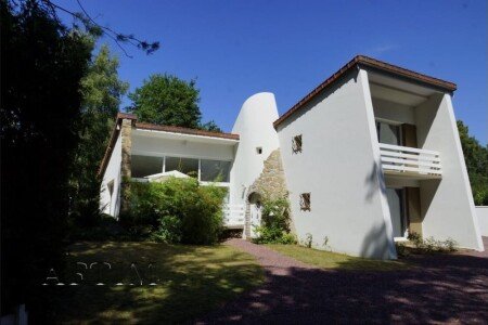 Maison d'architecte 3 chambres, avec salle de sport