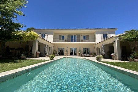 Maison 5 chambres, avec piscine