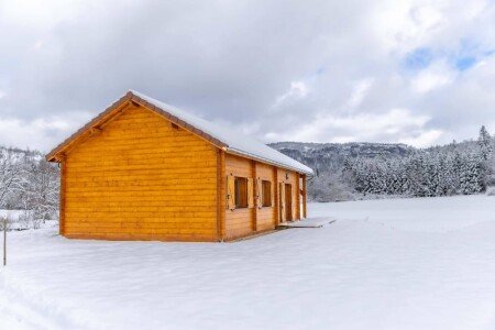 Chalet tout confort, 2 chambres, avec jacuzzi
