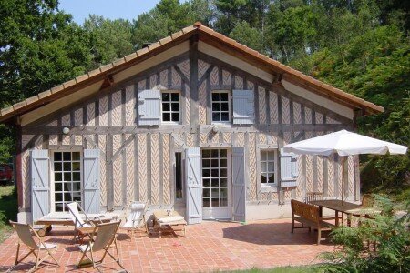 Maison traditionnelle traditionnelle, 4 chambres, avec jardin