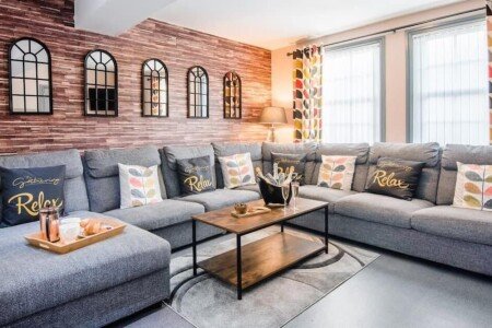 Apartment 5 bedrooms, with wifi