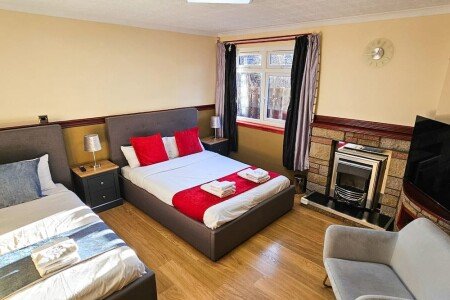 Bed and breakfast 1 bedroom, with garden