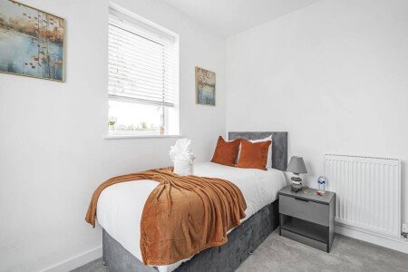 House 3 bedrooms, with pool