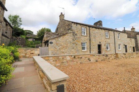 House 3 bedrooms, with jacuzzi