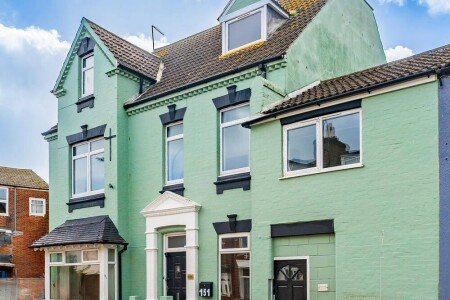 Bed and breakfast 4 bedrooms, with garden