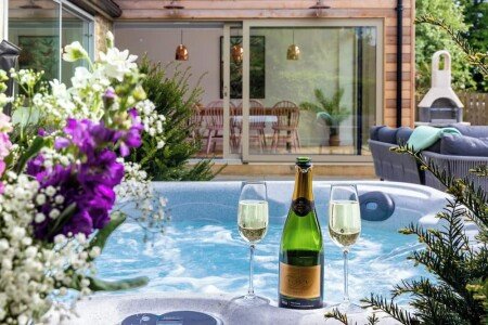 House 6 bedrooms, with jacuzzi