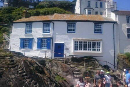 House 4 bedrooms, with pool