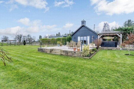 Maison cozy, 2 chambres, avec jacuzzi