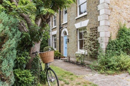 Bed and breakfast 4 bedrooms, with garden