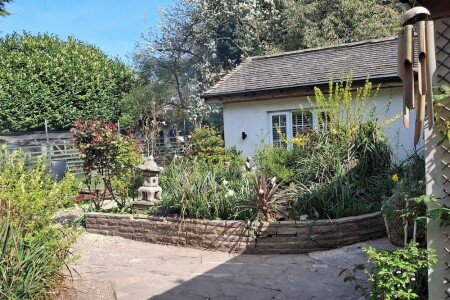 House 2 bedrooms, with garden