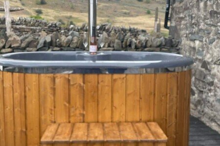 House 1 bedroom, with jacuzzi