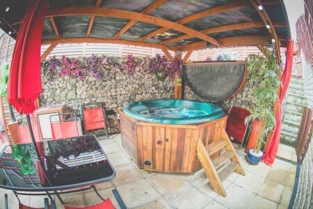 House 3 bedrooms, with jacuzzi