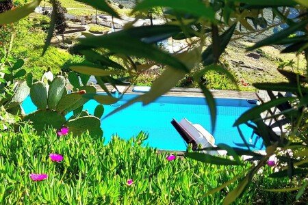 Bed and breakfast 2 bedrooms, with pool