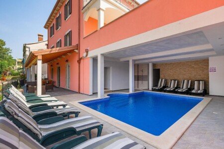 Casa 5 camere, con piscina