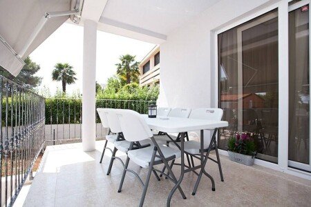 Wohnung 3 Schlafzimmer, mit Garten
