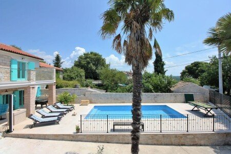 Ferienhaus 3 Schlafzimmer, mit Pool