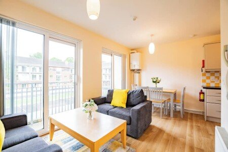 Apartment 4 bedrooms, with wifi