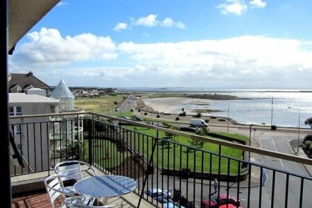 Apartment 2 bedrooms, with fireplace
