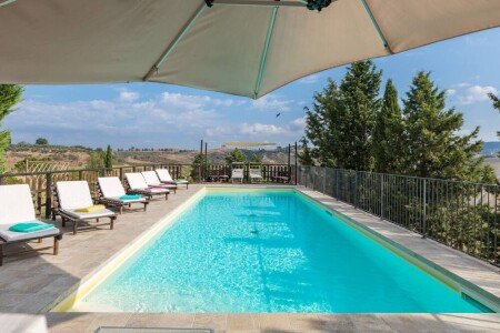 Bed and breakfast 5 camere, con piscina