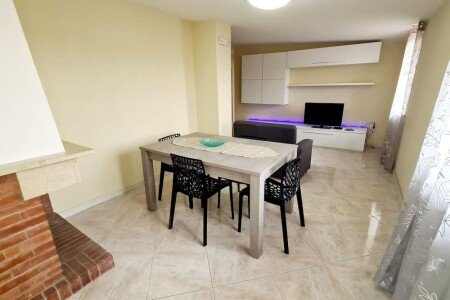 Appartamento 2 camere, con parcheggio