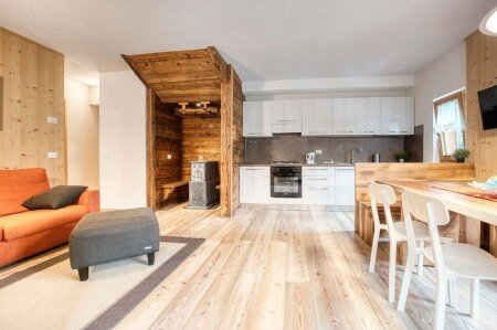 Casa 2 camere, con giardino