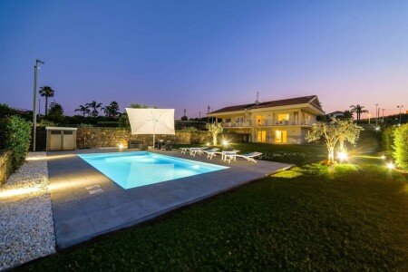 Villa 3 camere, con piscina