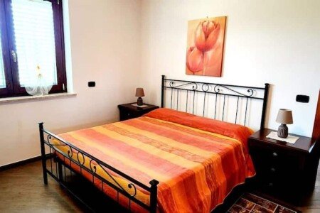 Casa 1 camera, con giardino