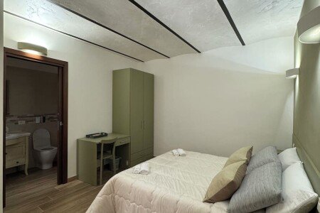 Bed and breakfast 3 camere, con giardino