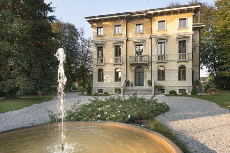 Villa 7 camere, con idromassaggio