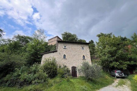 Castello 2 camere, con caminetto